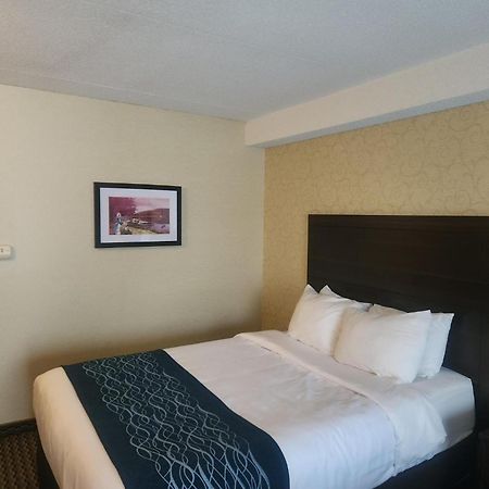 Comfort Inn Trois-Rivieres Bagian luar foto