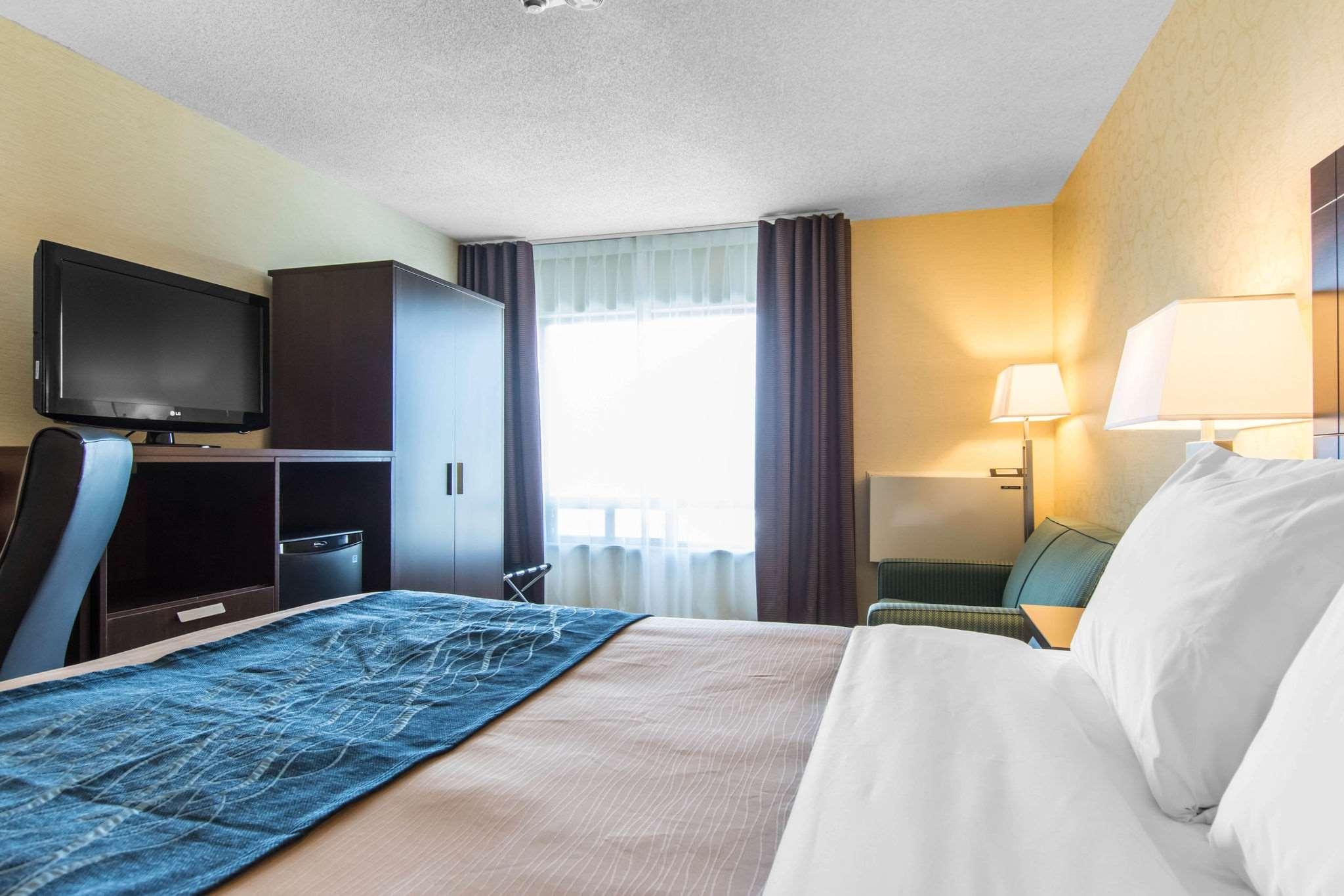 Comfort Inn Trois-Rivieres Bagian luar foto