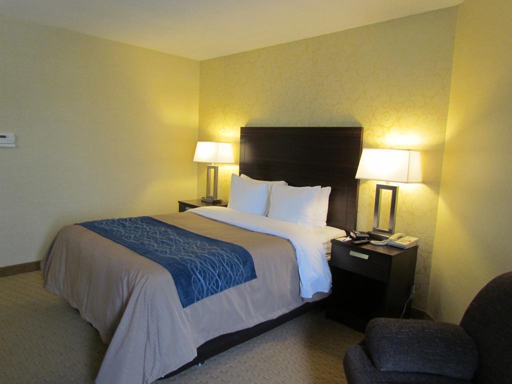 Comfort Inn Trois-Rivieres Bagian luar foto