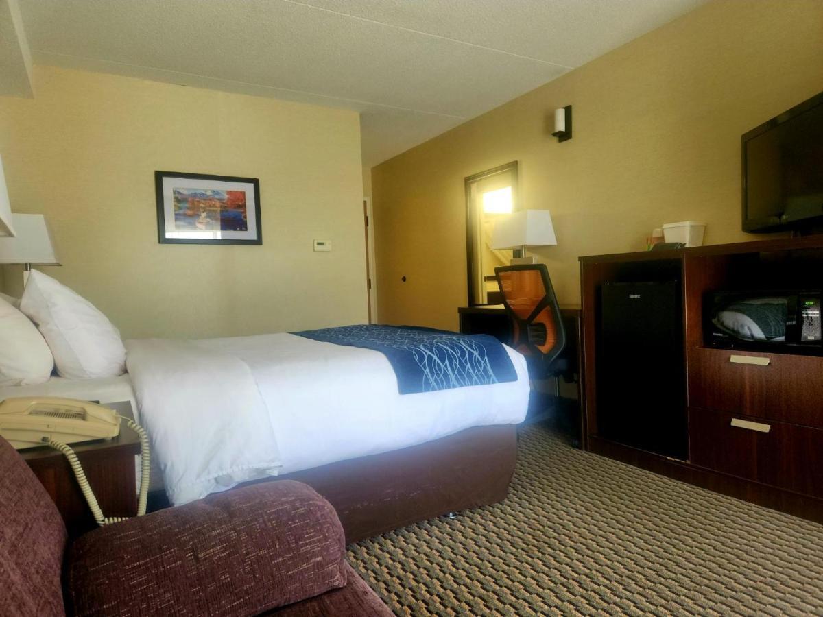 Comfort Inn Trois-Rivieres Bagian luar foto